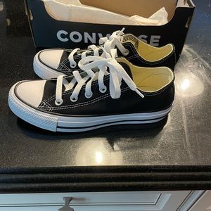 Black converse